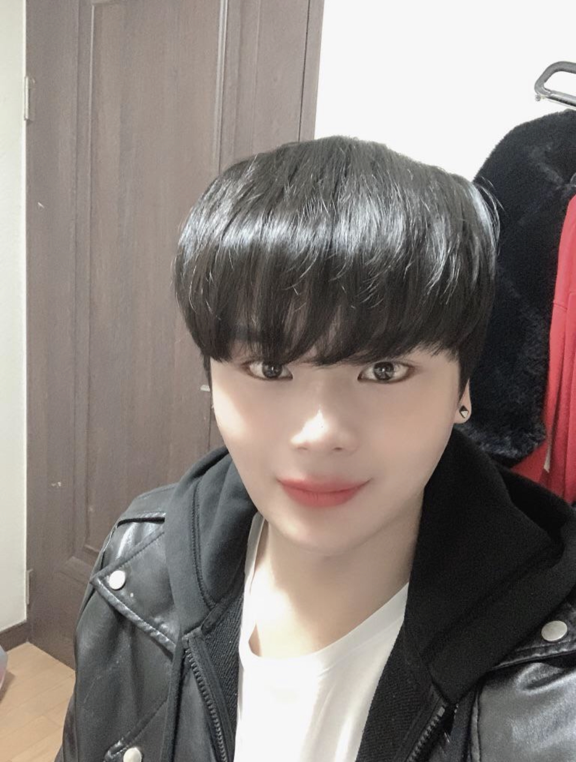 [眼睛] 玄京煥 - 下眼瞼下至, 後眼角切開